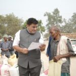 Collector's Inspection: "How are you, uncle...? Hope you're not facing any problems!" The Collector interacted with the farmers with these warm words...