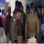 Suicide Attempt: Big news from Korba...! An army soldier attempted suicide in the Collectorate premises... He is in serious condition and receiving treatment.
