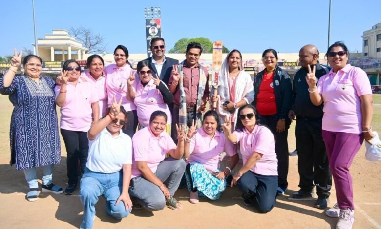 The Raipur Press Club boosted the morale of the journalist players in its Inter-Press Cricket Tournament.