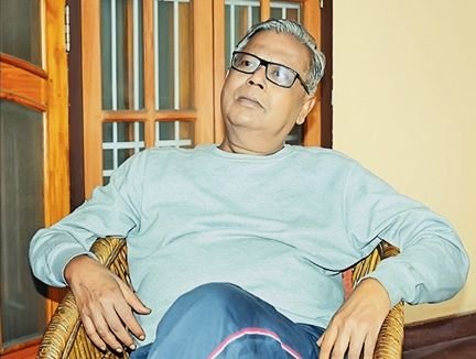 Former DGP Vishwaranjan's health is critical! Hospitalized... causing concern in administrative circles.