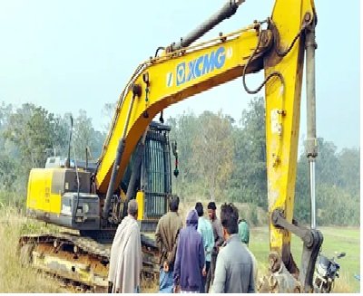Coal Mafia: The dark game of the coal mafia in the forests of Raigarh...! Mining was being carried out with excavators... 50 tons of coal seized.