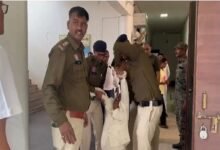 Attempted self-immolation: A middle-aged man attempted self-immolation at the Khairagarh Collectorate premises...! A major tragedy was averted due to the prompt action of the police.