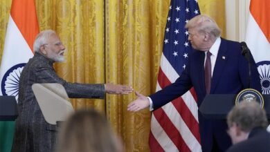 Modi-Trump Deal: Tariff war ends...! Trump's U-turn after talking to Modi... Tariff reduced from 50% to 18%.