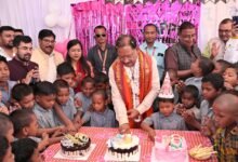 Bal Ashram Ballia: Vishnudev Sai celebrated his 62nd birthday with his children...! Called his smile his greatest gift...see photos here