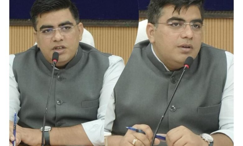 Collector's Action: Collector issues ultimatum to banks...! Strict action will be taken if loan targets are not met by February 2026.