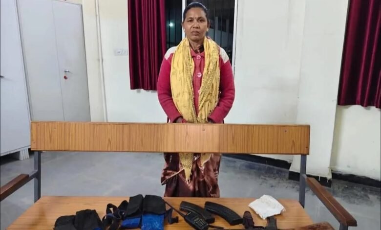 Female Naxalite Surrenders: A female Naxalite surrenders in Kanker! An AK-47 recovered from a woman carrying a reward of ₹8 lakh.