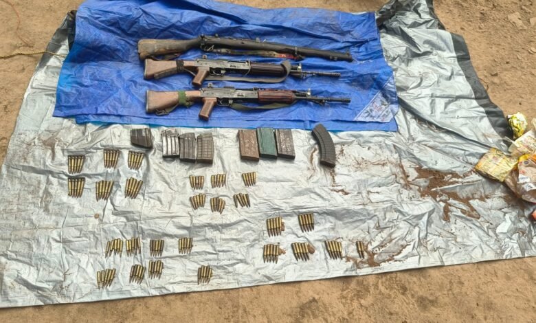 Anti-Naxal Operation: Naxalite stronghold dismantled...! Hidden weapons workshop uncovered in the mountains... A major blow by the E-30 team... Watch the video here.