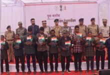Naxal Surrender: 15 Maoists surrender in Mahasamund...! Deputy CM Vijay Sharma welcomes them