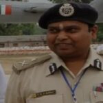Inspiring Story: From the Shadow of the Gun to the Path of Development—When an IPS Officer Transformed the Destiny of Bastar! Read the Full Story of This Transformation Here.