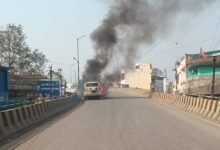 Scorpio catches fire: A moving Scorpio caught fire on Korba Overbridge...created panic...watch the video here