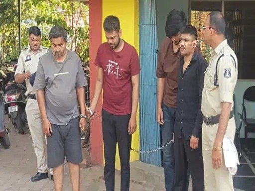 Drug Bust: Hi-Tech Drug Racket Busted in Raipur...! Delhi Connection Exposed... Orders Placed via Phone... Delivery via ‘Dead-Drop’... 4 Accused Apprehended.
