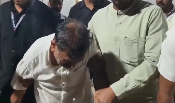 Blackmail Racket: Rape of Women in the Name of Divine Powers...! 'Godman' Crumbles During 7-Hour Interrogation—Spotted Limping and Hiding His Face.