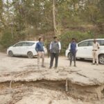 Collector Inspection: Collector inspects Lemru-Shyang road...! Fears of a possible accident... PWD instructed to repair immediately.