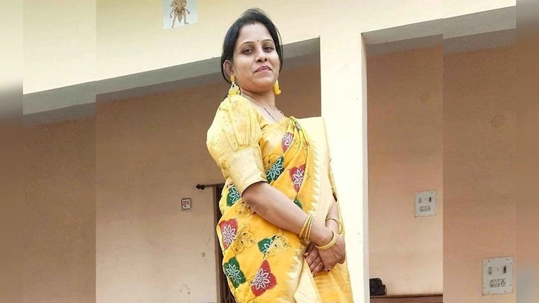 Illegal Opium: Opium Scandal in Durg! Opium Being Cultivated Under the Guise of Maize—Agriculture Extension Officer Suspended.