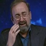 Supreme Leader of Iran: TV anchor burst into tears while reading the news of Khamenei's death... 7 days holiday... 40 days of national mourning... Watch the video here