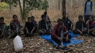 Naxal Surrender: Major Surrender in Bastar...! Top Naxal Commander Paparao Lays Down Arms Along with 18 Associates.