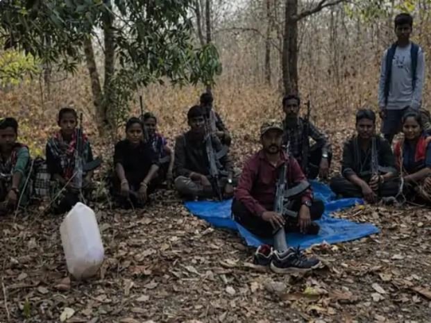 Naxal Surrender: Major Surrender in Bastar...! Top Naxal Commander Paparao Lays Down Arms Along with 18 Associates.