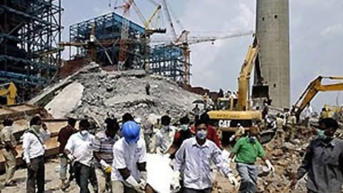 Exclusive: Korba Breaking...! Major Revelation in BALCO Chimney Tragedy... Conspiracy to 'Manage' Key Witness Exposed... Witness Found with Accused at Hotel.