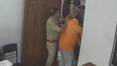 Bilaspur Slapping Incident: Complainant Slapped 20 Times for Asking Questions at Ratanpur Police Station...! ASI Accused of Bribery.