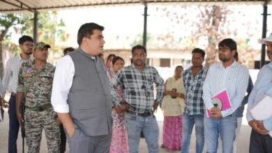 Collector Takes Strict Action: Major Move by the Collector in Korba! Strict Measures Taken Over Deficiencies Found in Schools—Directives Issued to Demolish Dilapidated Buildings and Conduct an Inquiry.