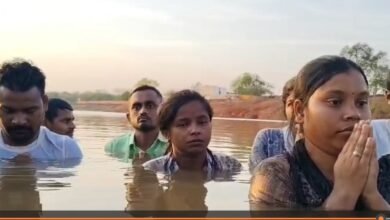 D.Ed Candidates: Aspirants wade into water up to their necks...! Standing in the water, they raise a cry for justice... Demanding recruitment for 2,300 posts... Watch VIDEO here.