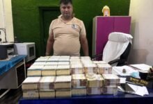 Bilaspur Police Action: Suspicious Youth Apprehended in Bilaspur with ₹17.90 Lakh in Cash! 81 Bundles of Currency Notes Recovered from Two Suitcases.