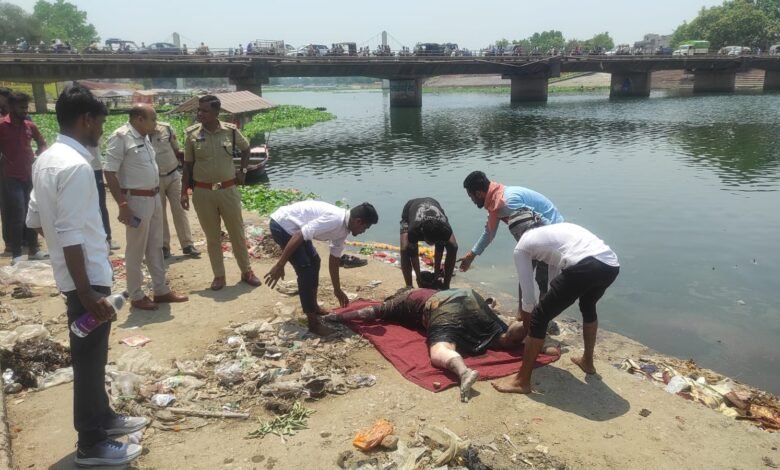 Mahadev Ghat Shock: Murder Mystery in the Capital...! Woman's Body Recovered Under Suspicious Circumstances at Mahadev Ghat.