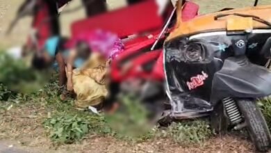 Odisha Bus Accident: Speeding Bus Drags Auto-rickshaw for Several Meters...! 6 Tragically Dead... Faint-hearted Viewers Advised Not to Watch This Video.