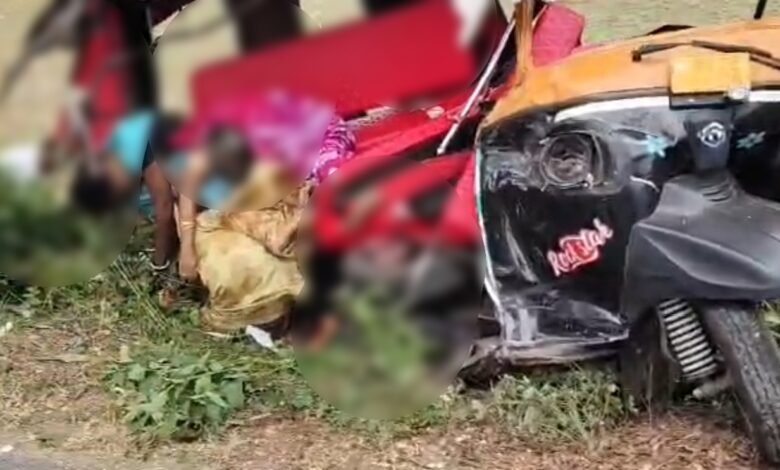 Odisha Bus Accident: Speeding Bus Drags Auto-rickshaw for Several Meters...! 6 Tragically Dead... Faint-hearted Viewers Advised Not to Watch This Video.