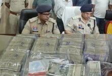 Online Betting Racket: Multi-Crore IPL Betting Racket Busted in Raigarh! ₹1.02 Crore in Cash Seized... Police Left Stunned.