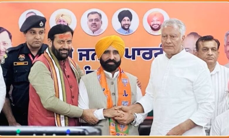 Punjab Breaking: CM Bhagwant Mann's Brother Joins BJP... A Major Shake-up in Punjab Politics.