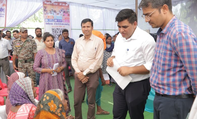 SuShasan Tihar: "How are you, Mother? Are you receiving your rations?" At a camp in Korba, the Collector's warmth won the hearts of the villagers.