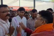 CGNews: Uproar at 'Sushasan Tihar' event... Janpad CEO accused of threatening a BJP worker... Dispute erupts in the presence of an MLA; video goes viral on social media.