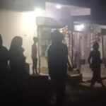 Korba Land Dispute: Uproar over Land Dispute in Korba! Men and Women Engage in Fierce Brawl—Road Turns into a Battleground.
