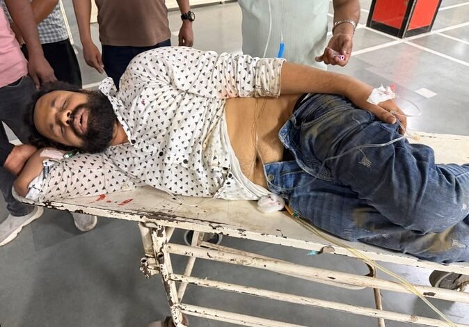 BJP Leader Shot: Criminal Shoots BJYM Leader! Condition Critical... Watch the Incident Captured on CCTV Here.