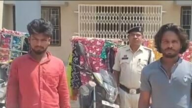 Operation Nishchay: Smuggling while Posing as Street Vendors... Police Seize Ganja Worth ₹1.98 Crore and Arrest 12 Accused... The Largest Operation in Mahasamund... Watch VIDEO Here.