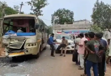 Pali Road Accident: Horrific road accident in Korba...! Head-on collision between a bus and a truck... driver trapped in the cabin rescued after 20 minutes.