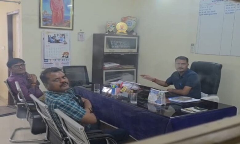 Corruption Case: Investigation into 15-year-old furniture scam gains momentum again... ACB officials visited the office and seized crucial documents... Investigating agency is now scrutinizing the records.