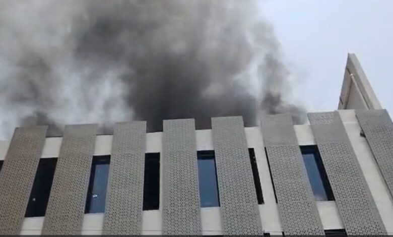 Fire at Anshdeep Electronics: Rajnandgaon Breaking News...! Fire breaks out at Anshdeep Electronics; showroom engulfed in flames—watch the video.
