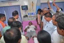 Attack on BJP Leader: Lethal attack on a BJP leader in broad daylight in Korba...! Both legs broken with a steel rod... Zila Panchayat member accused.