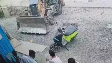 JCB Blast: Tragic accident in Bilaspur... JCB tire bursts while being inflated... Helper killed, three injured; watch the video here.
