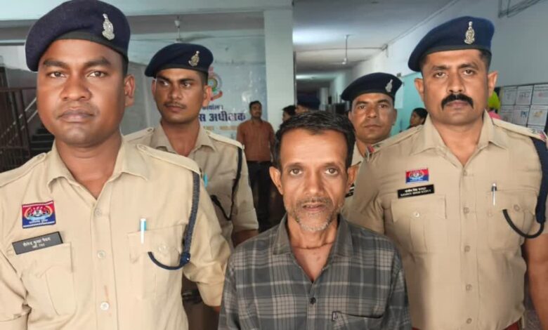 Balodabazar Serial Killer: The serial killer of Balodabazar...! He killed eight people in three months by feeding them poisonous liquor... the accused had even tested it on a dog.
