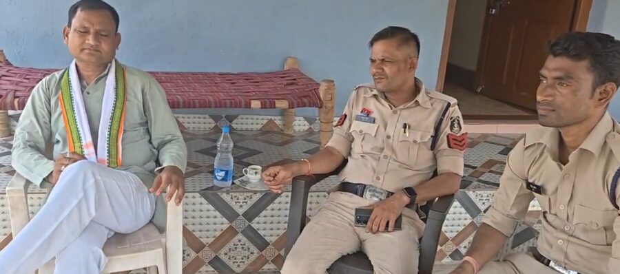 Black Flag Protest: Congress District President placed under house arrest ahead of CM Sai's visit...! Plans were afoot to wave black flags... Watch the VIDEO.