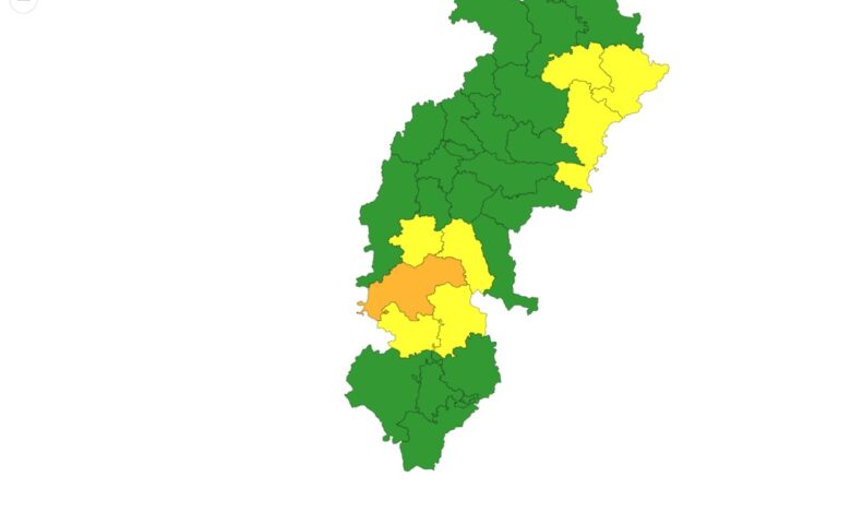 Monsoon Update: Threat of storms in Kanker...! Warnings issued for 7 districts, including Raigarh and Dhamtari... Orange and Yellow alerts declared.