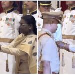 A Moment of Pride: Shaurya Chakra received from the President! Two brave officers from Kanker have made history... Lakshman Kevat and Rameshwar Deshmukh were awarded the Shaurya Chakra by the President... Watch the video here.