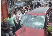 Bhatagaon Flyover Accident: Major accident on Raipur's Bhatagaon flyover...! Car and truck collide violently while overtaking from the wrong side... Watch the video here.