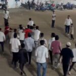 Birsa Munda Cup Clash: Cricket match turns into a battleground at Kanker's Narhardev Ground...! Violent brawl breaks out between two groups during the Birsa Munda Cup... Watch the viral video here.