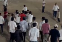 Birsa Munda Cup Clash: Cricket match turns into a battleground at Kanker's Narhardev Ground...! Violent brawl breaks out between two groups during the Birsa Munda Cup... Watch the viral video here.