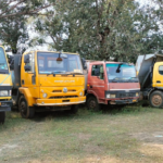 Illegal Coal Transport: Major crackdown by the Mining Department on illegal coal and sand transportation...! 8 vehicles and 5 tonnes of illegal coal seized.
