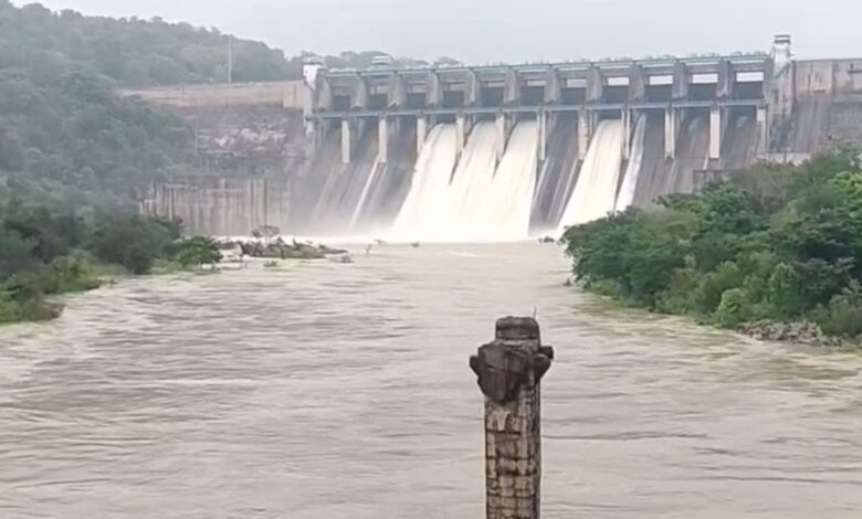 Hasdeo Bango Dam: Korba's Hasdeo Bango Dam is brimming! Water levels have reached 83.34%... a record for the last three years has been broken... bringing major relief for irrigation and drinking water supplies.